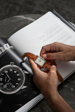 Carica l'immagine nel visualizzatore di Gallery, Heritage Carrée Automatic 140 Years AL-530SAC3C6