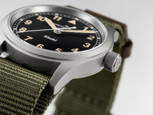 Carica l'immagine nel visualizzatore di Gallery, Khaki Field Quartz 33mm H69301930