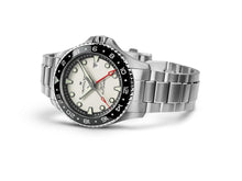 Carica l'immagine nel visualizzatore di Gallery, Khaki Navy Scuba GMT Automatic 43mm