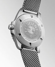 Carica l'immagine nel visualizzatore di Gallery, LONGINES Hydroconquest