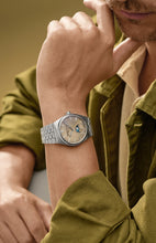 Carica l'immagine nel visualizzatore di Gallery, Frederique Constant Highlife Moonphase Date Manufacture
