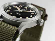 Carica l&#39;immagine nel visualizzatore di Gallery, Khaki Field Quartz 33mm H69301930
