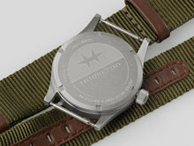 Carica l&#39;immagine nel visualizzatore di Gallery, Khaki Field Quartz 33mm H69301930
