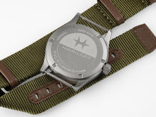 Load image into Gallery viewer, Khaki Field Quartz 38 mm Quarzo H69401960
