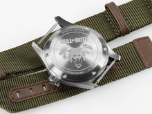 Carica l'immagine nel visualizzatore di Gallery, Khaki Field Auto 38 mm Call of Duty
