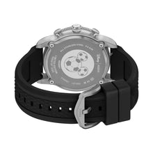Carica l&#39;immagine nel visualizzatore di Gallery, Orologio Disney x Fossil Mickey Mouse Soccer in edizione limitata
