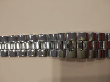 Carica l'immagine nel visualizzatore di Gallery, Bracciale in acciaio Baume et Mercier Hampton CLASSIC
