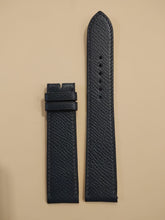 Carica l'immagine nel visualizzatore di Gallery, Cinturino pelle Hermes 19x17
